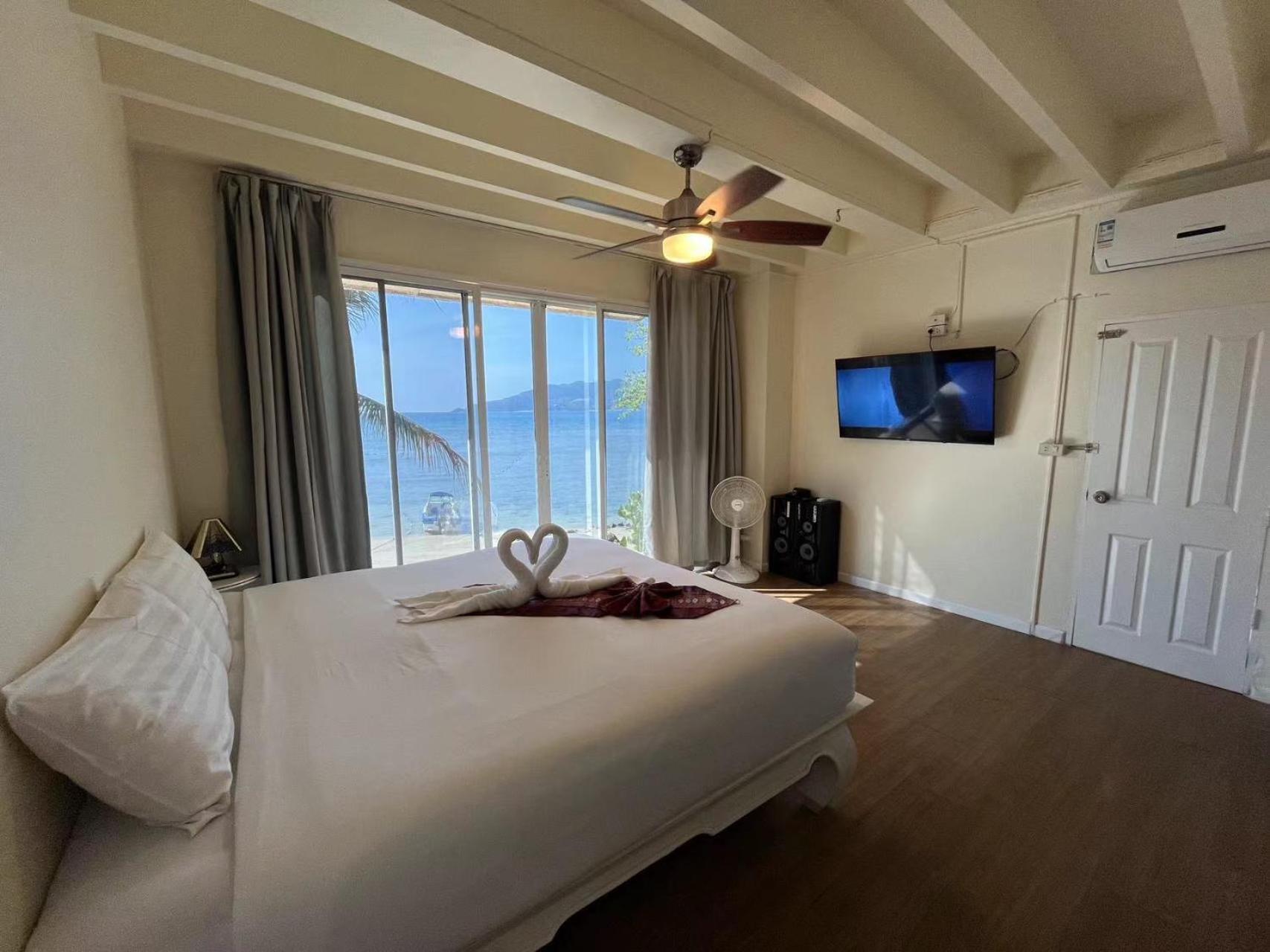 At Sea Patong Hotel Bagian luar foto